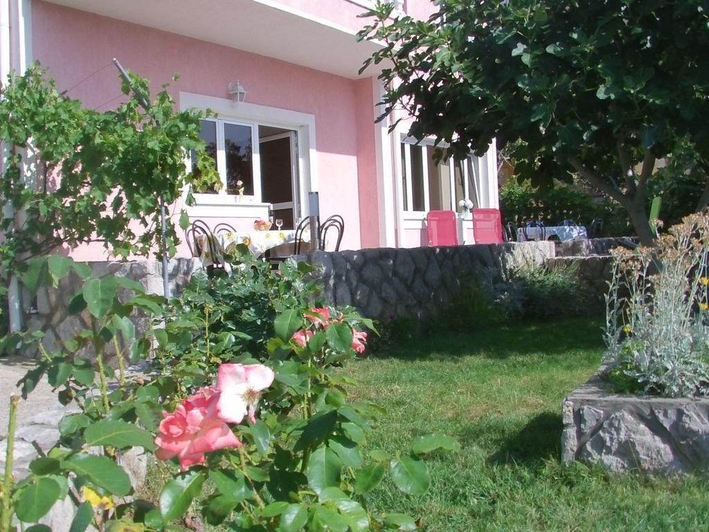 Apartments Krunoslav Punat Exterior foto
